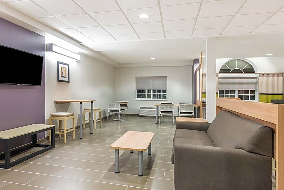 Microtel Inn & Suites by Wyndham Beaver Falls