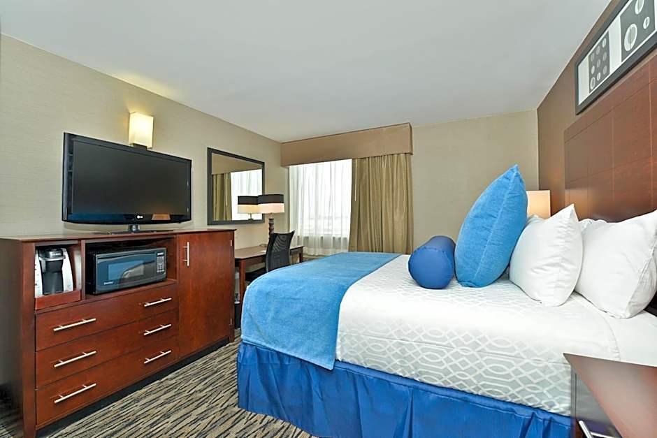 Wyndham Garden Elk Grove Village / O'Hare