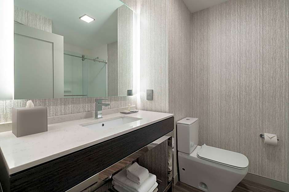 Fairfield by Marriott Inn & Suites Boston Medford