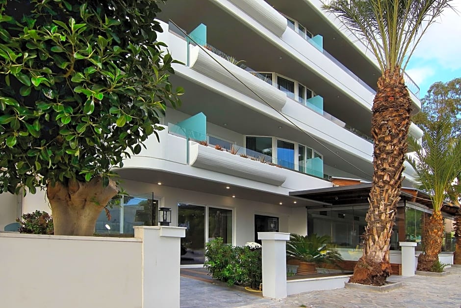 Maison 66 Riviera Hotels