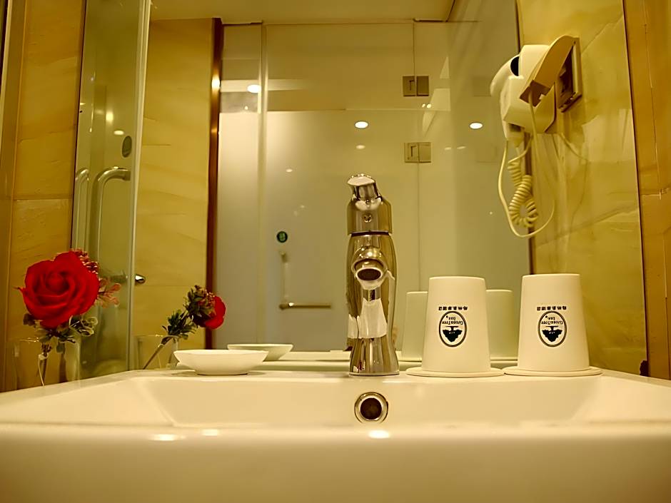 GreenTree Inn Zhejiang Ningbo South Railway Station Express Hotel