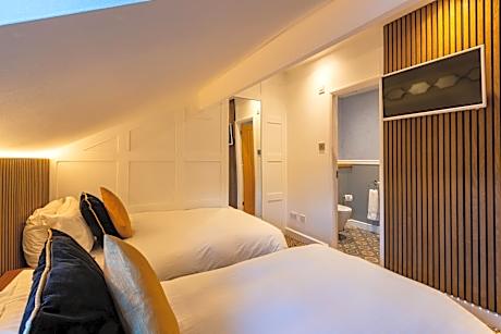 Premier Twin Room