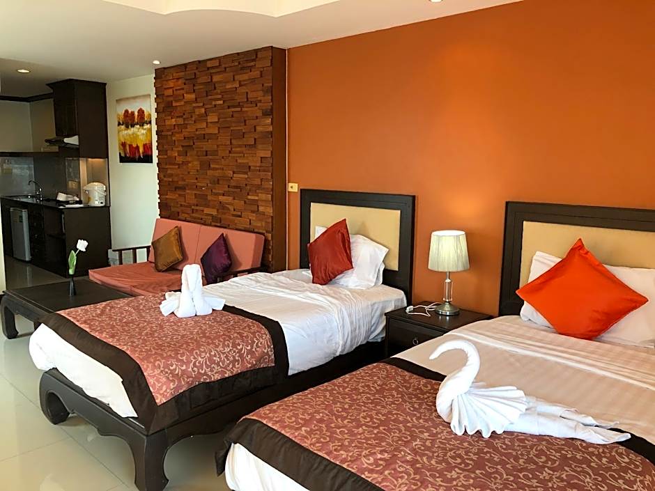 Sooksabai Jomtien Beach Hotel