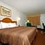 Super 8 by Wyndham Cleburne