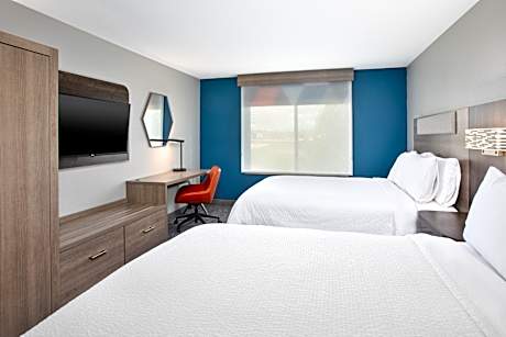 2 Queen Beds Standard