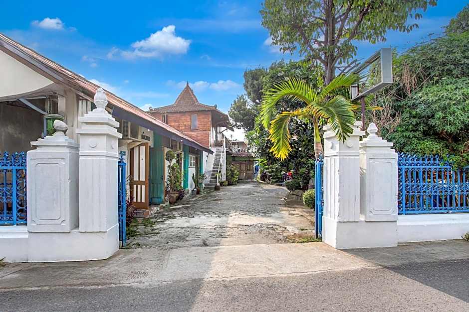 Hotel O Prawirotaman Near Keraton Yogyakarta Formerly Chez Laelik Guesthouse