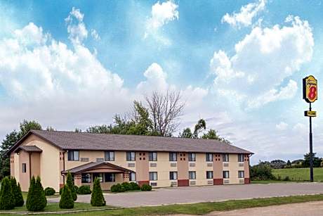 Super 8 by Wyndham Austin MN