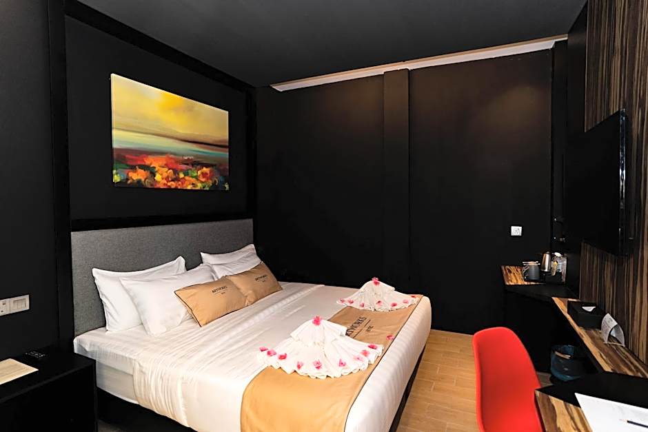 Photo 1 of 8 of Standard 1 King Bed, Windowless