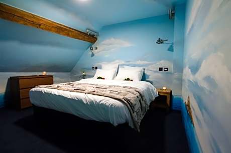 Duplex Double Room En route vers Krypton