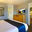 Travelodge by Wyndham Palm Springs