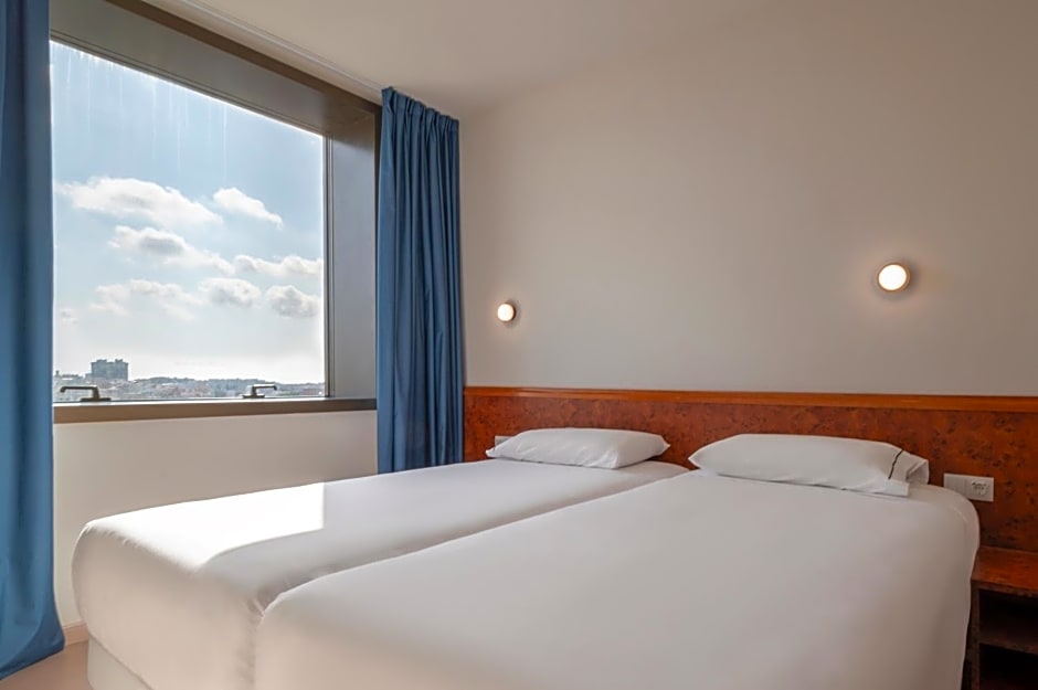 Hesperia Sant Joan Suites