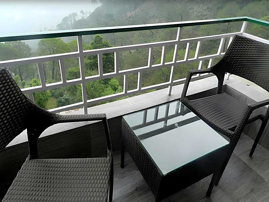 Kasauli Exotica Hotel