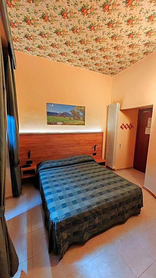 Cristall Hotel