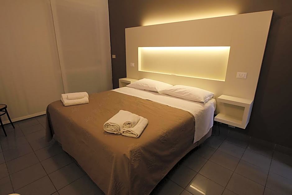 Hotel Desire'