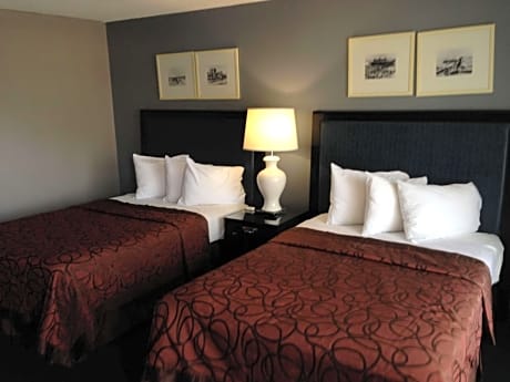 Deluxe Quadruple Room - Smoking