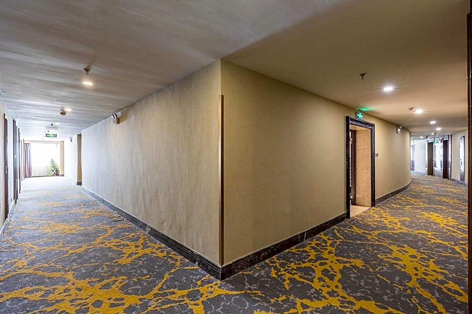 Greentree Eastern Huainan Guangchang Road Hotel