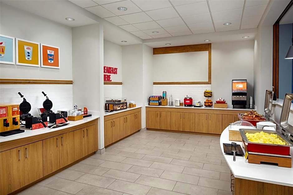 Hampton Inn By Hilton Nashua