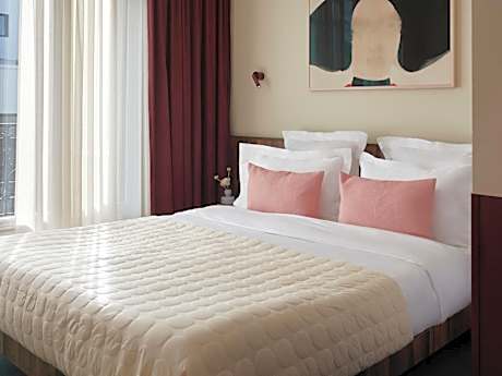 Medium Studio with Kitchenette and Balcony