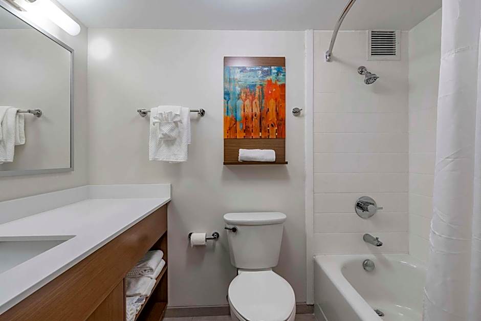 MainStay Suites Lexington I-75