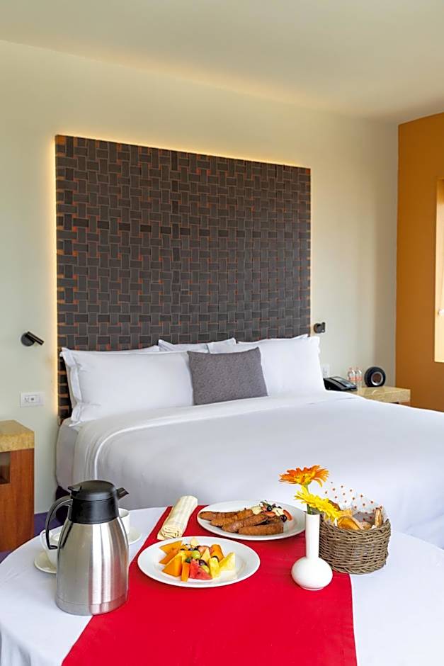 Camino Real Monterrey