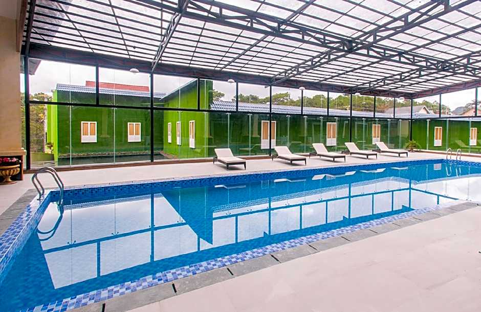 Ladalat Hotel