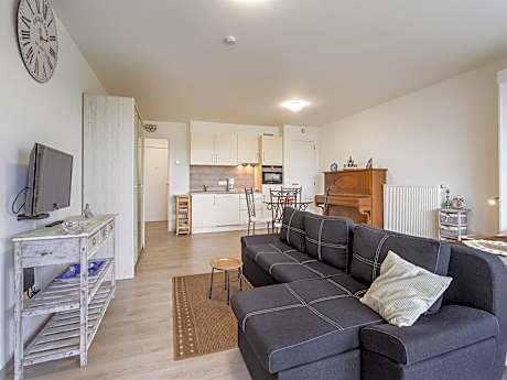 Spacious studio with storage room