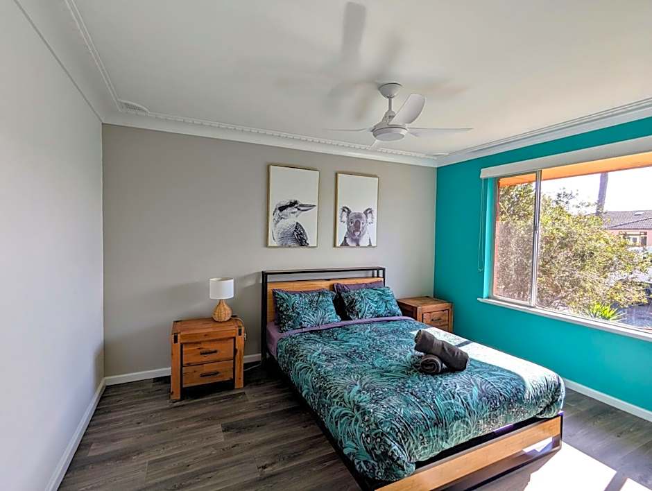 Ozzie Pozzie Backpackers