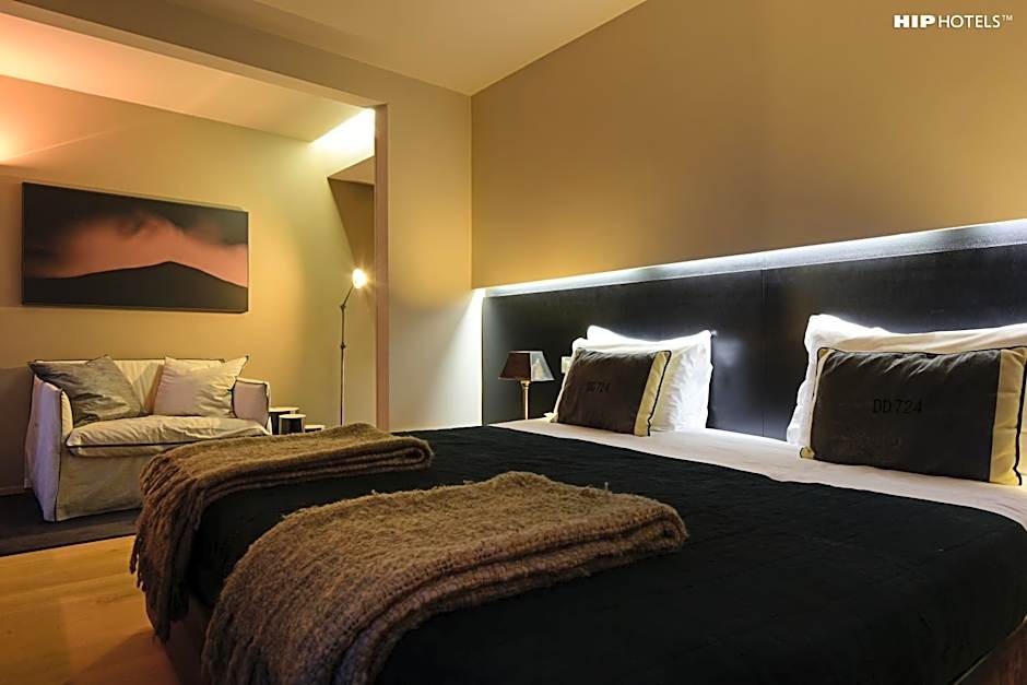 Charming House DD724