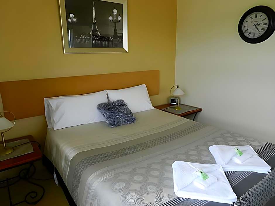 The Menai Hotel Motel