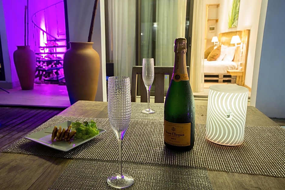 Villa Alizée Boutique Hotel - Idéal Couples & Pros - Rooftop - Parking privé