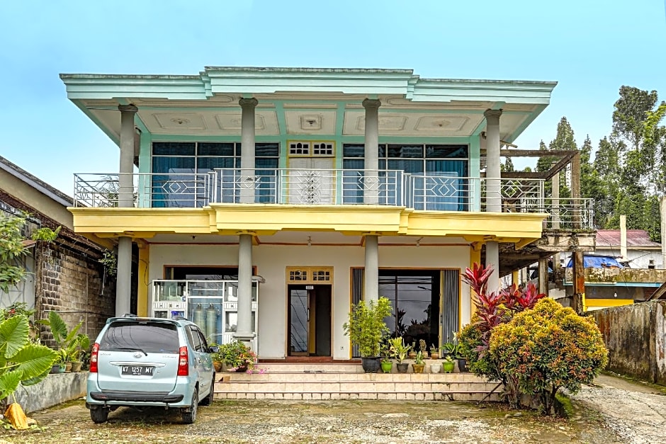 SPOT ON 92446 Penginapan Aina Syariah