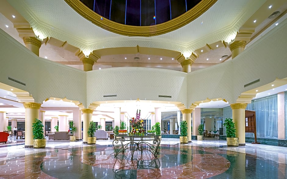 SUNRISE Riviera Resort