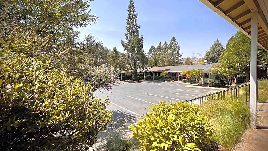 Mariposa Lodge in Mariposa