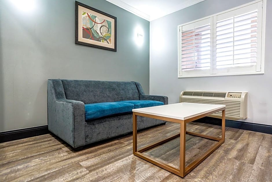 Travelodge Inn & Suites by Wyndham Bell Los Angeles Area