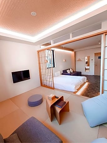 Standard Twin Room with Sofa