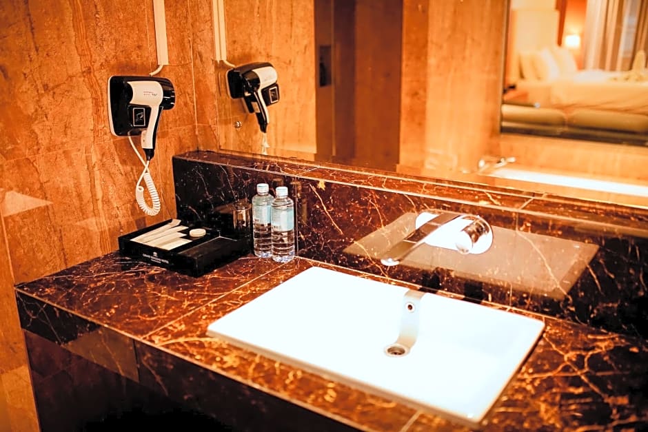 Portola Grand Renggali Hotel Takengon