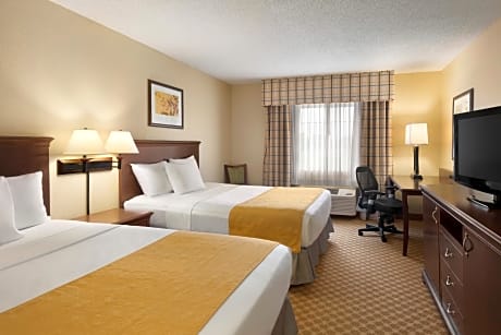 2 Queen Beds, Nonsmoking, Accessible