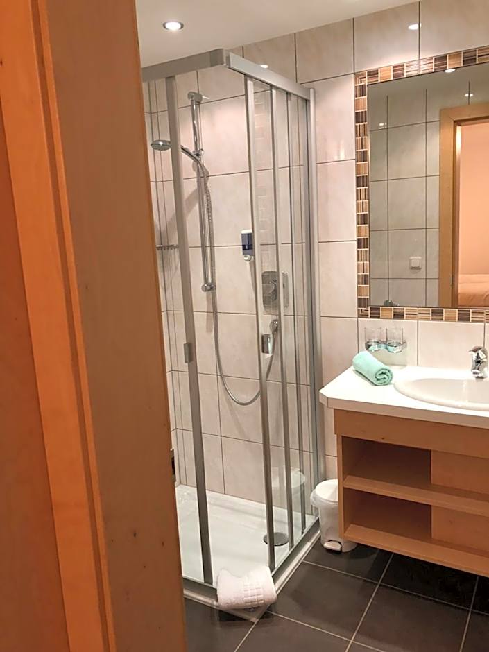 Hotel Garni Central - Zimmer - Studios - Apartments