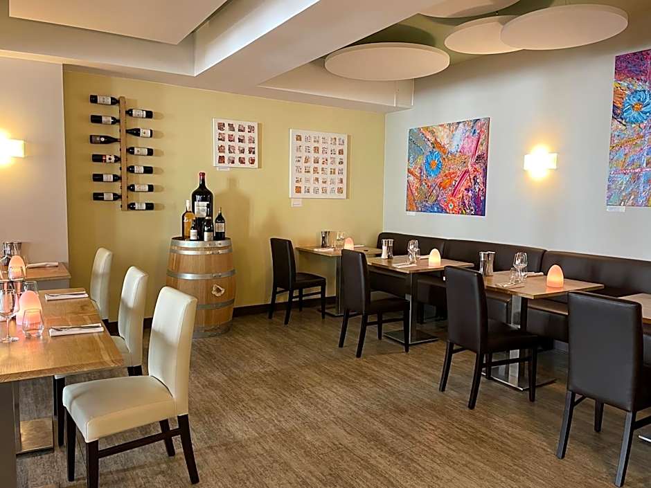 Hôtel Restaurant La Boule d'Or