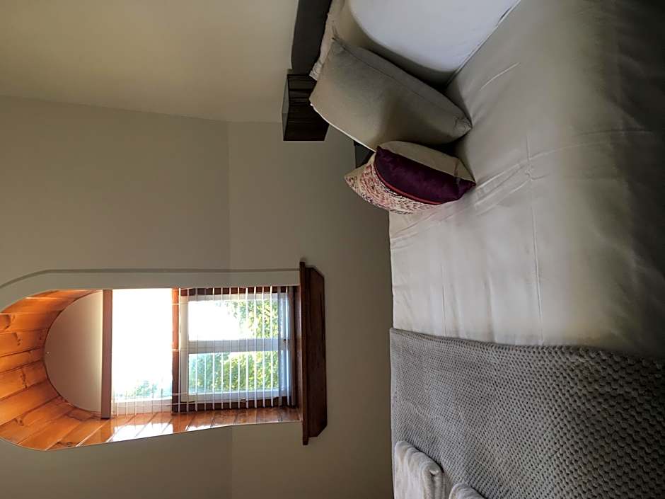 The Grand Hotel Healesville