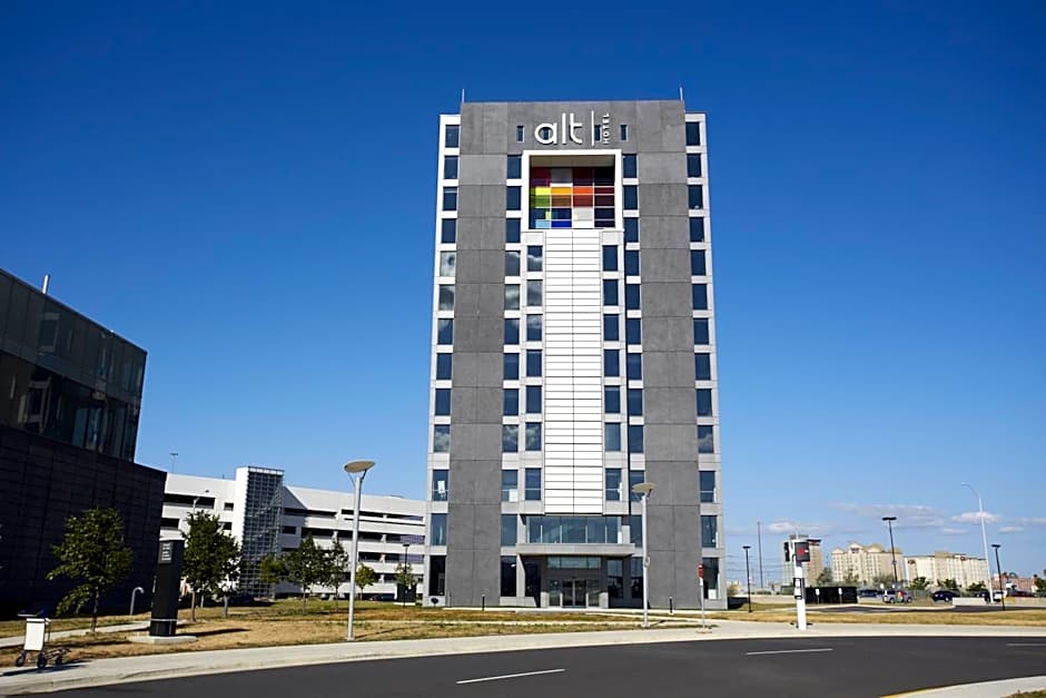 Alt Hotel Toronto Pearson