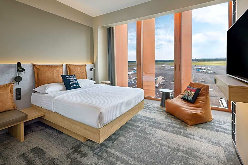 Moxy Luxembourg Airport