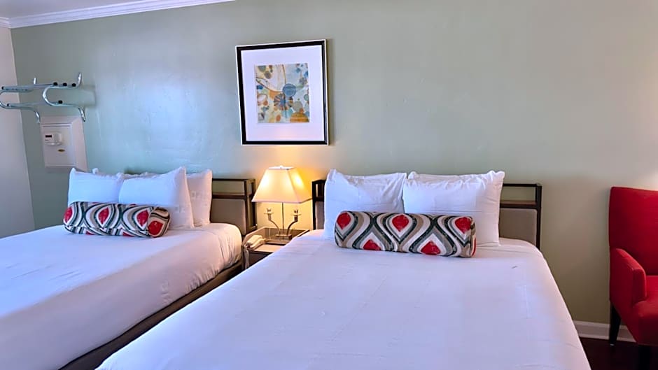 Marina Village Inn