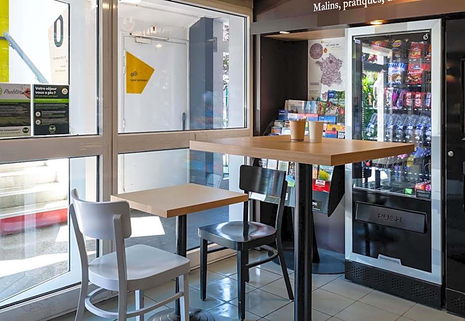 B&B HOTEL Grenoble Universite 1