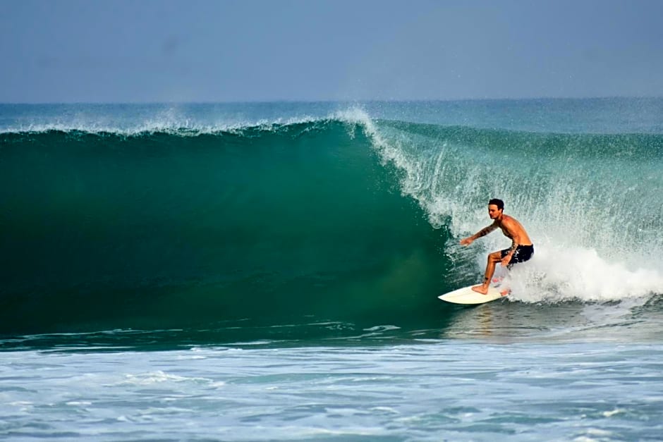 Krui Surfing