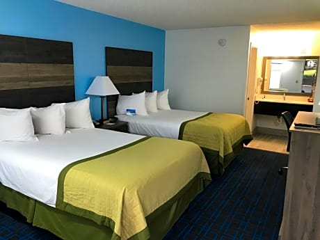 Double Room with Murphy Bed - Non-Smoking
