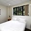 Three Palms Lodge