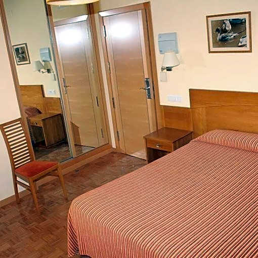 Foto 1 von 2 von Double Room with Private Bathroom