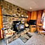 Wagon Wheel Hotel