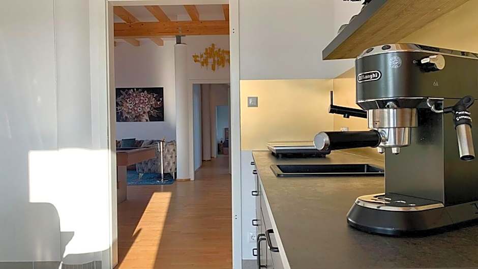 Luxury Penthouse Jacuzzi, Pool Table, Bbq & Desks